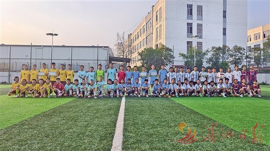 小球员们奋 小球员们奋